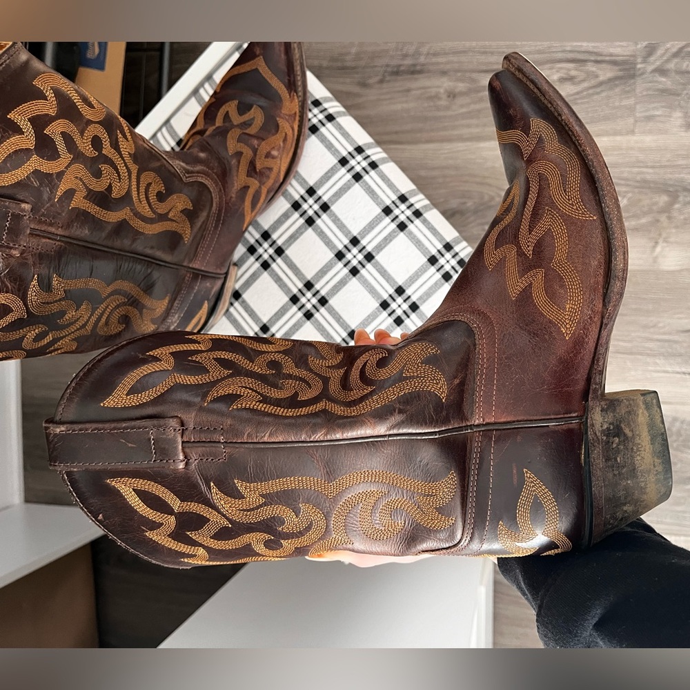 Women’s cowboy boots